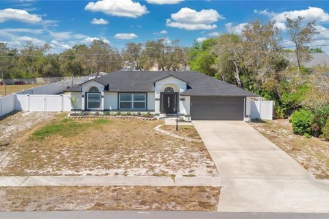 House in Deltona, Florida 3 bedrooms, 154.78 sq.m. № 1613042 - photo 29