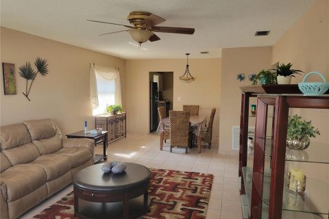 Condominio en venta en Saint Petersburg, Florida, 2 dormitorios, 110.09 m2 № 1723067 - foto 4