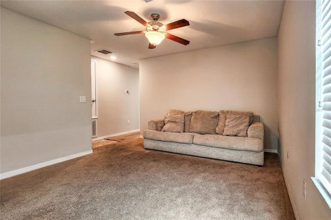 House in Brandon, Florida 5 bedrooms, 230.96 sq.m. № 2102517 - photo 27