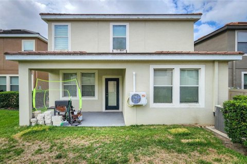 House in Brandon, Florida 5 bedrooms, 230.96 sq.m. № 2102517 - photo 5