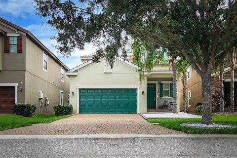 House in Brandon, Florida 5 bedrooms, 230.96 sq.m. № 2102517