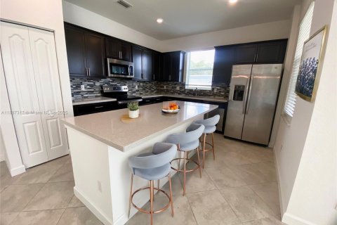 Снять в аренду виллу или дом в Порт-Сент-Луси, Флорида 3 спальни, 172.43м2, № 1942003 - фото 8