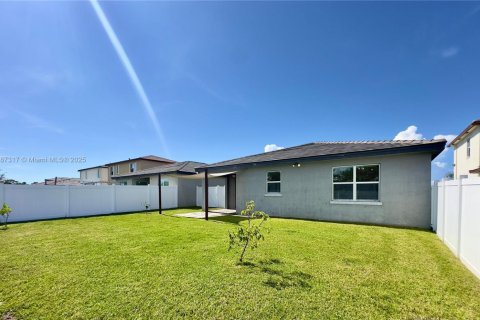 Снять в аренду виллу или дом в Порт-Сент-Луси, Флорида 3 спальни, 172.43м2, № 1942003 - фото 22