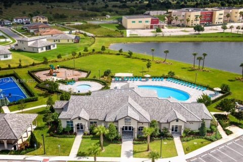 Снять в аренду виллу или дом в Порт-Сент-Луси, Флорида 3 спальни, 172.43м2, № 1942003 - фото 28