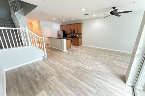 Condo in Winter Park, Florida, 3 bedrooms № 2097477 - photo 6