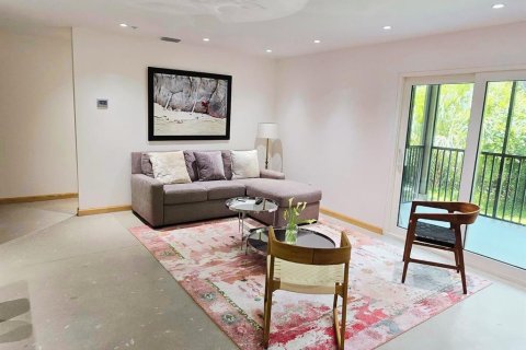 Condo in Saint Petersburg, Florida, 3 bedrooms  № 1823079 - photo 4