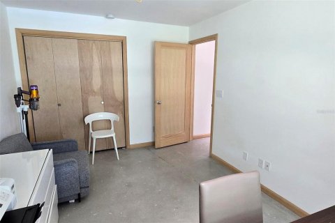 Condo in Saint Petersburg, Florida, 3 bedrooms  № 1823079 - photo 21
