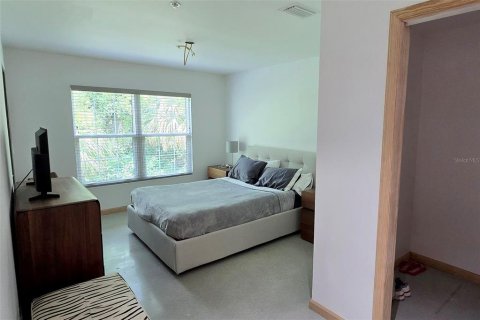 Condo in Saint Petersburg, Florida, 3 bedrooms  № 1823079 - photo 19