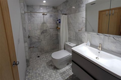 Condo in Saint Petersburg, Florida, 3 bedrooms  № 1823079 - photo 14