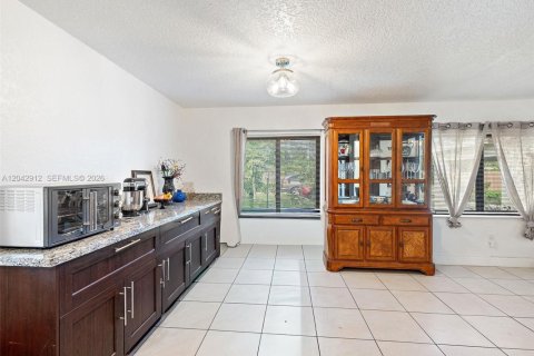 House in Fort Lauderdale, Florida 4 bedrooms, 174.84 sq.m. № 2189518 - photo 21