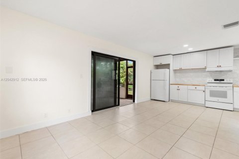 House in Fort Lauderdale, Florida 4 bedrooms, 174.84 sq.m. № 2189518 - photo 28