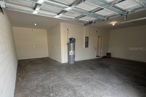 House in Palm Coast, Florida 3 bedrooms, 152.08 sq.m. № 1541840 - photo 11