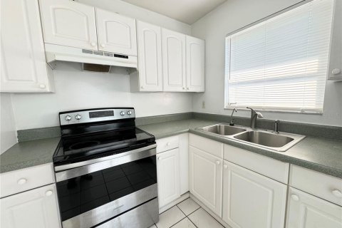 Casa en alquiler en Deltona, Florida, 2 dormitorios, 68.75 m2 № 1903424 - foto 7