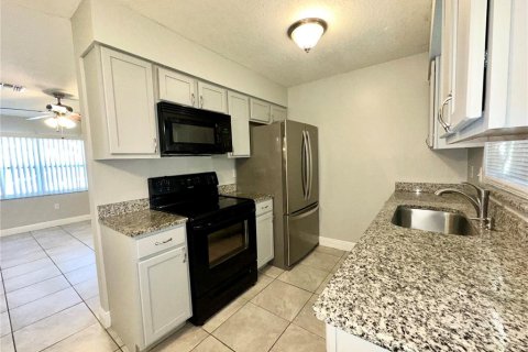 Appartement à louer à Leesburg, Floride: 3 chambres, 111.48 m2 № 2398585 - photo 6