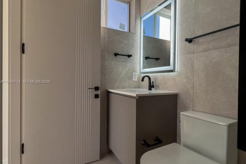 Villa ou maison à louer à South Miami, Floride: 4 chambres, 260.13 m2 № 2000587 - photo 22