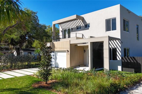 Villa ou maison à South Miami, Floride 4 chambres, 260.13 m2 № 2000587