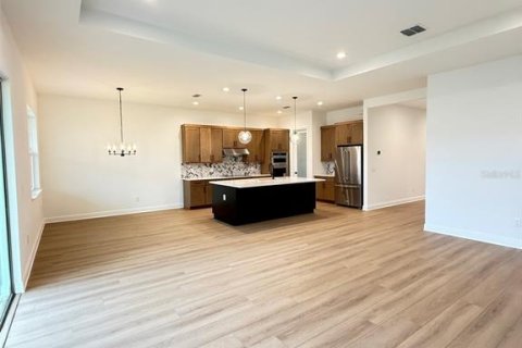 House in Sanford, Florida 4 bedrooms, 223.99 sq.m. № 1894049 - photo 11