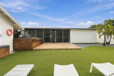 Villa ou maison à vendre à Tampa, Floride: 3 chambres, 117.06 m2 № 2408059 - photo 27
