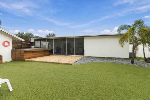 Villa ou maison à vendre à Tampa, Floride: 3 chambres, 117.06 m2 № 2408059 - photo 26