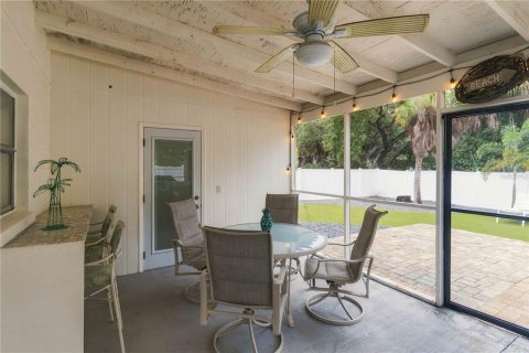 Villa ou maison à vendre à Tampa, Floride: 3 chambres, 117.06 m2 № 2408059 - photo 19