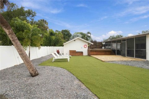 Villa ou maison à vendre à Tampa, Floride: 3 chambres, 117.06 m2 № 2408059 - photo 23