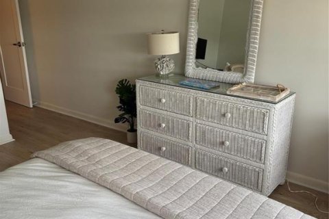Condo in Stuart, Florida, 2 bedrooms № 2083843 - photo 12