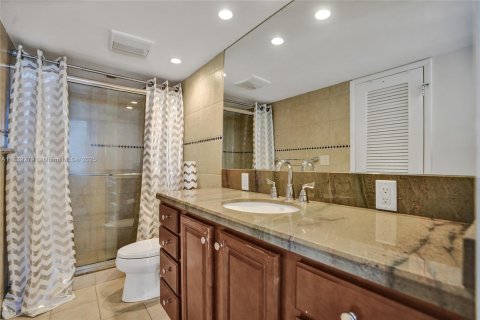 Condo in Pompano Beach, Florida, 1 bedroom  № 1889022 - photo 27