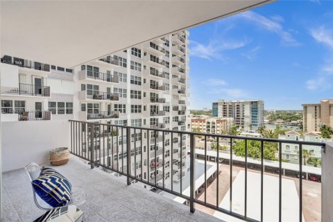 Condo in Pompano Beach, Florida, 1 bedroom  № 1889022 - photo 26