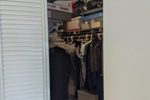 Купить кондоминиум в Майами, Флорида 2 спальни, 113.53м2, № 1971073 - фото 13