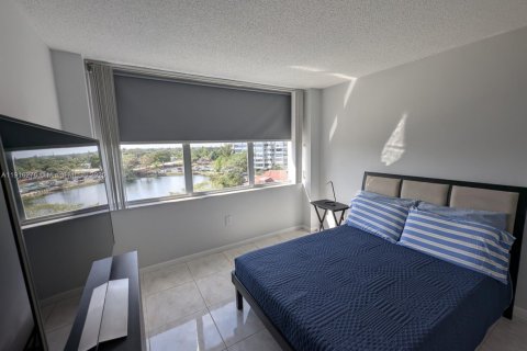 Купить кондоминиум в Майами, Флорида 2 спальни, 113.53м2, № 1971073 - фото 11