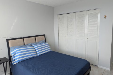 Купить кондоминиум в Майами, Флорида 2 спальни, 113.53м2, № 1971073 - фото 12