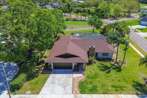 House in Oldsmar, Florida 4 bedrooms, 215.35 sq.m. № 1597334 - photo 3