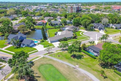 House in Oldsmar, Florida 4 bedrooms, 215.35 sq.m. № 1597334 - photo 12