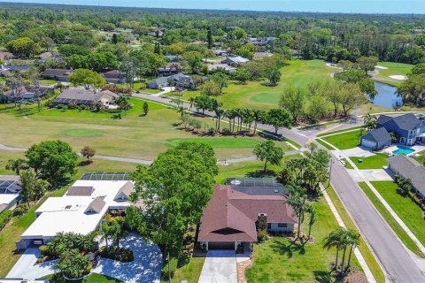 House in Oldsmar, Florida 4 bedrooms, 215.35 sq.m. № 1597334 - photo 6