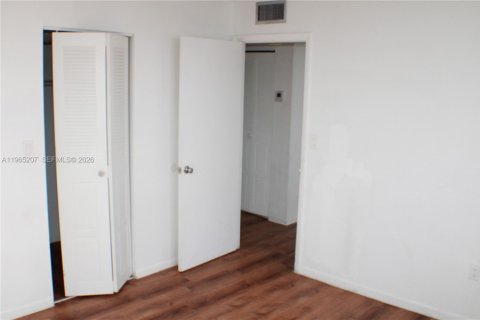 Condominio en alquiler en North Lauderdale, Florida, 2 dormitorios, 92.9 m2 № 2026505 - foto 8