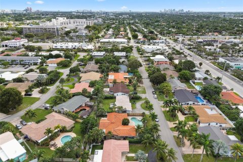 House in Fort Lauderdale, Florida 3 bedrooms, 137.5 sq.m. № 2082874 - photo 18