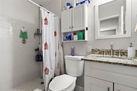 House in Fort Lauderdale, Florida 3 bedrooms, 137.5 sq.m. № 2082874 - photo 11