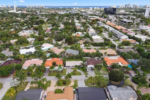House in Fort Lauderdale, Florida 3 bedrooms, 137.5 sq.m. № 2082874 - photo 14