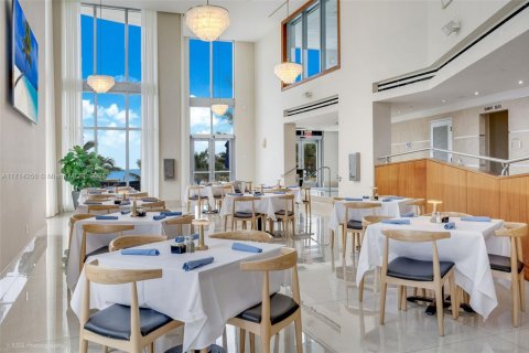 Copropriété à vendre à Sunny Isles Beach, Floride: 1 chambre, 63.92 m2 № 1709908 - photo 3