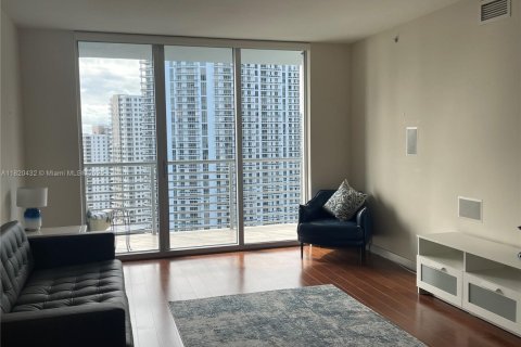 Condo in Miami, Florida, 2 bedrooms  № 1888746 - photo 8