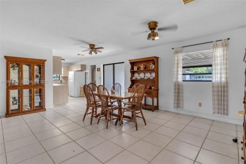 Купить виллу или дом в Майами, Флорида 3 спальни, 124.86м2, № 2051536 - фото 10