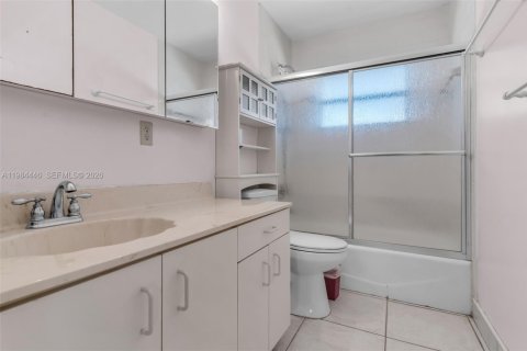 Купить виллу или дом в Майами, Флорида 3 спальни, 124.86м2, № 2051536 - фото 20