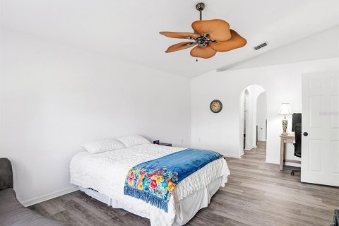 House in North Port, Florida 3 bedrooms, 209.59 sq.m. № 2220450 - photo 16