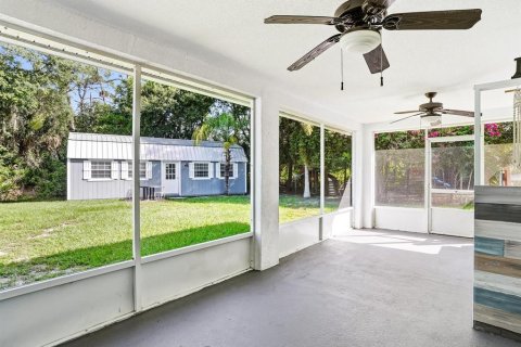 House in North Port, Florida 3 bedrooms, 209.59 sq.m. № 2220450 - photo 29