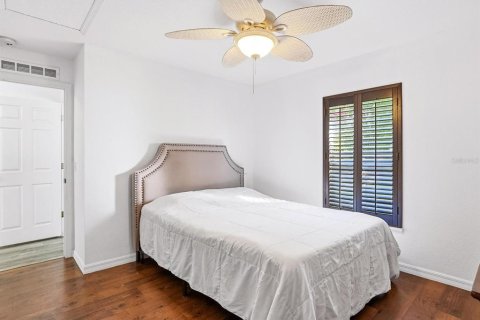 House in North Port, Florida 3 bedrooms, 209.59 sq.m. № 2220450 - photo 24