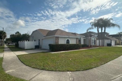 Villa ou maison à vendre à Orlando, Floride: 4 chambres, 217.11 m2 № 2239075 - photo 2