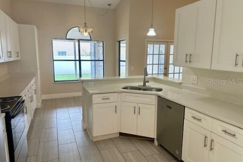 Villa ou maison à vendre à Orlando, Floride: 4 chambres, 217.11 m2 № 2239075 - photo 5