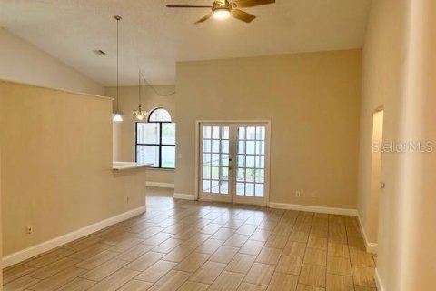 Villa ou maison à vendre à Orlando, Floride: 4 chambres, 217.11 m2 № 2239075 - photo 3