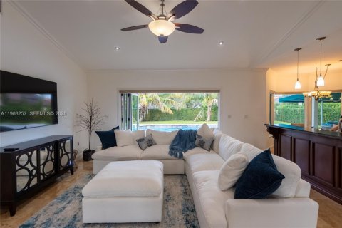 Casa en alquiler en Miami Lakes, Florida, 3 dormitorios, 227.52 m2 № 2029884 - foto 6