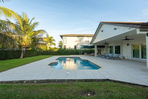 Casa en alquiler en Miami Lakes, Florida, 3 dormitorios, 227.52 m2 № 2029884 - foto 23